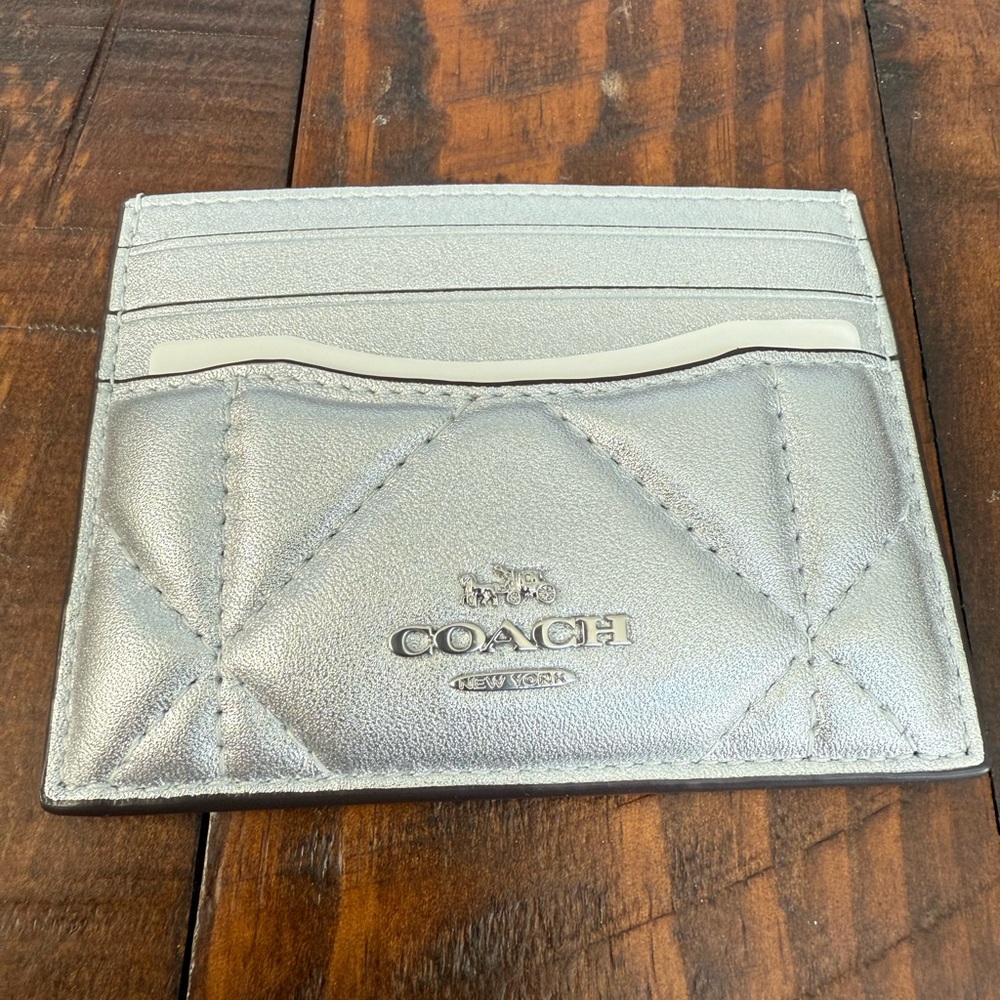 NWT COACH Slim Id Card Case Wallet In Silver Metallic W/ Puffy Diamond Quilting